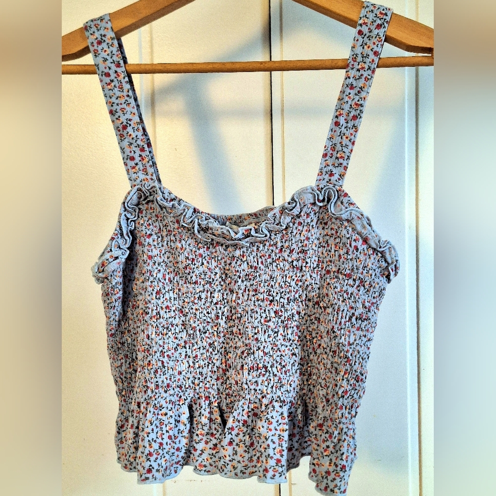 American Eagle Outfitters Floral Smocked Top Size S Very Good Condition